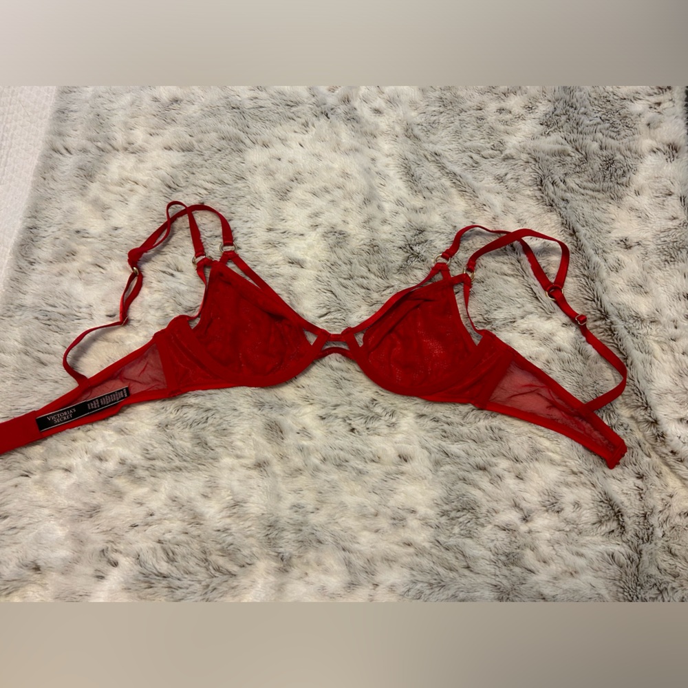Victoria’s Secret bra - Picture 5 of 7